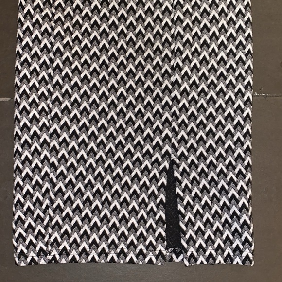 American Apparel Small Black and White Midi Pencil Skirt with Slit for Work - Picture 7 of 8